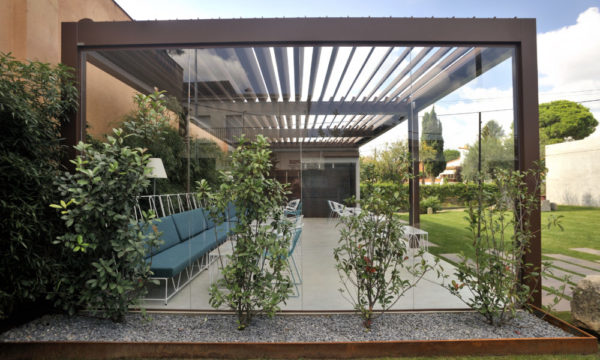 Pergola Bioclimatique Durmi - Showroom Cédric Pierre Paysage