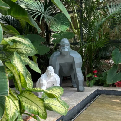 Gorilles décoratifs pour l'extérieur et l'intérieur