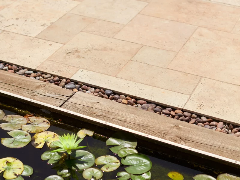 Terrasse en pierre naturelle