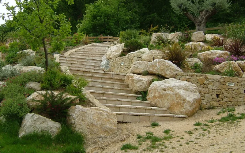 Réalisation d'un escalier paysager